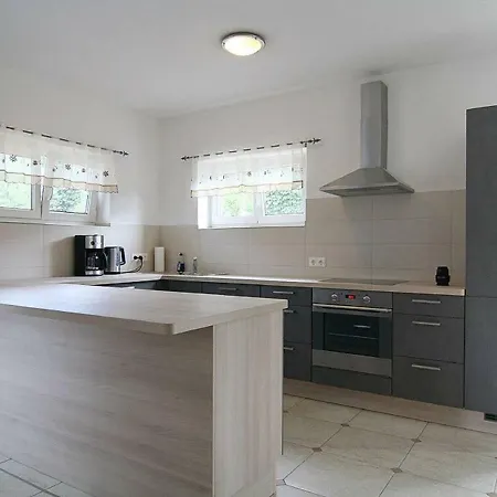 Appartement Barrierefreie Fewo Auf Dem Gutshof Langerwisch *